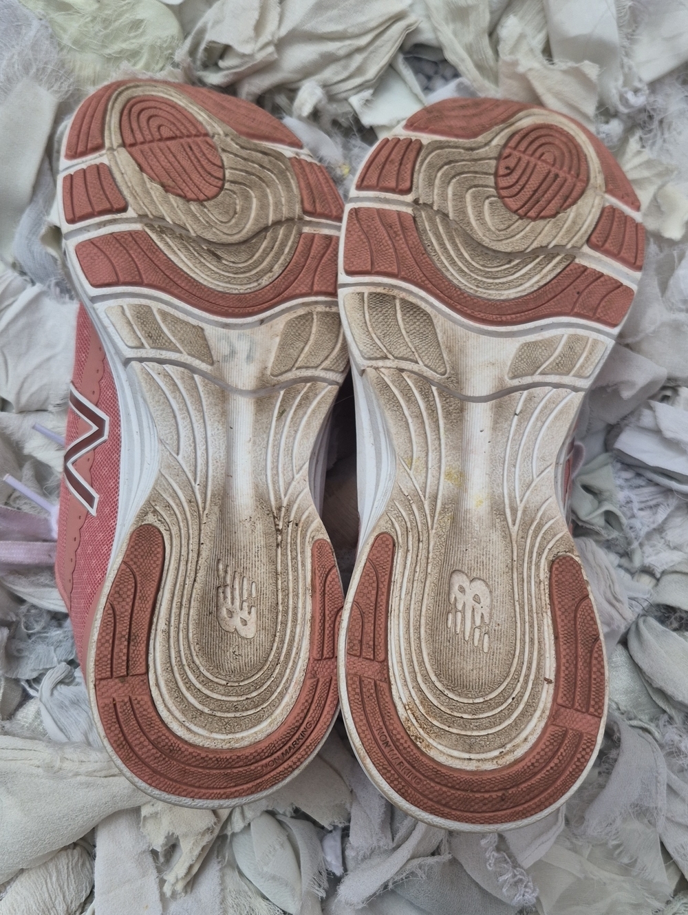 New Balance - Picture 5 of 7